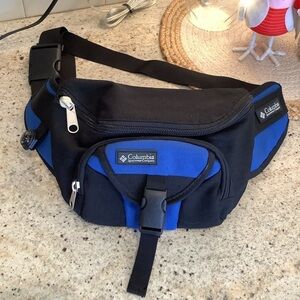 Columbia Hiking Waist Hip Pack with Compass